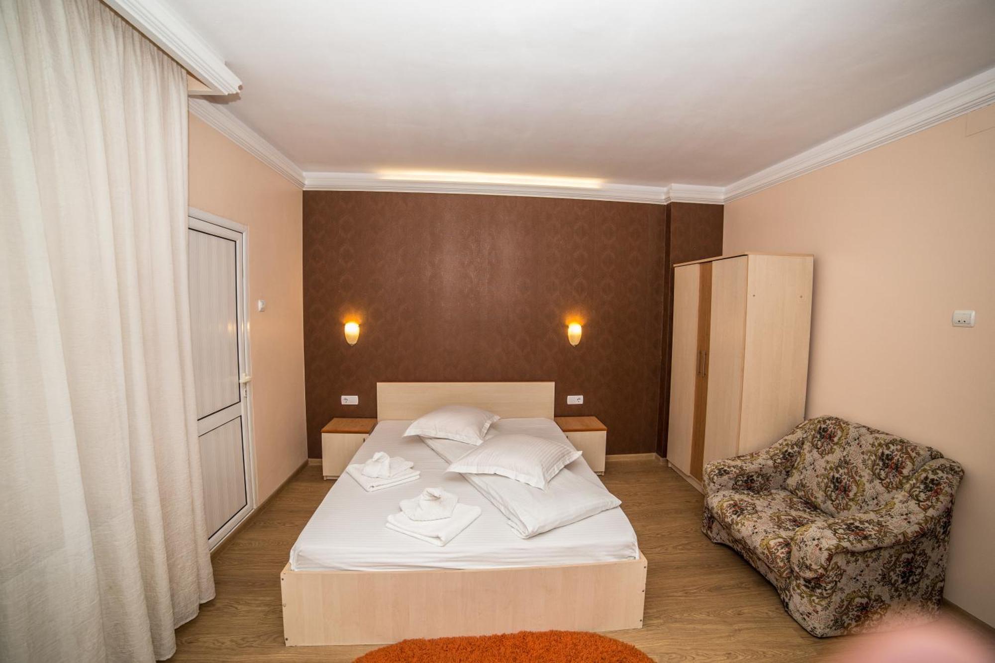 Guesthouse Magic Băile Herculane Rum bild