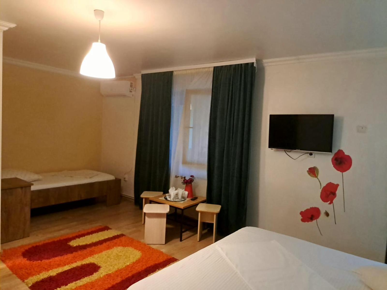 Guesthouse Magic Băile Herculane Exteriör bild