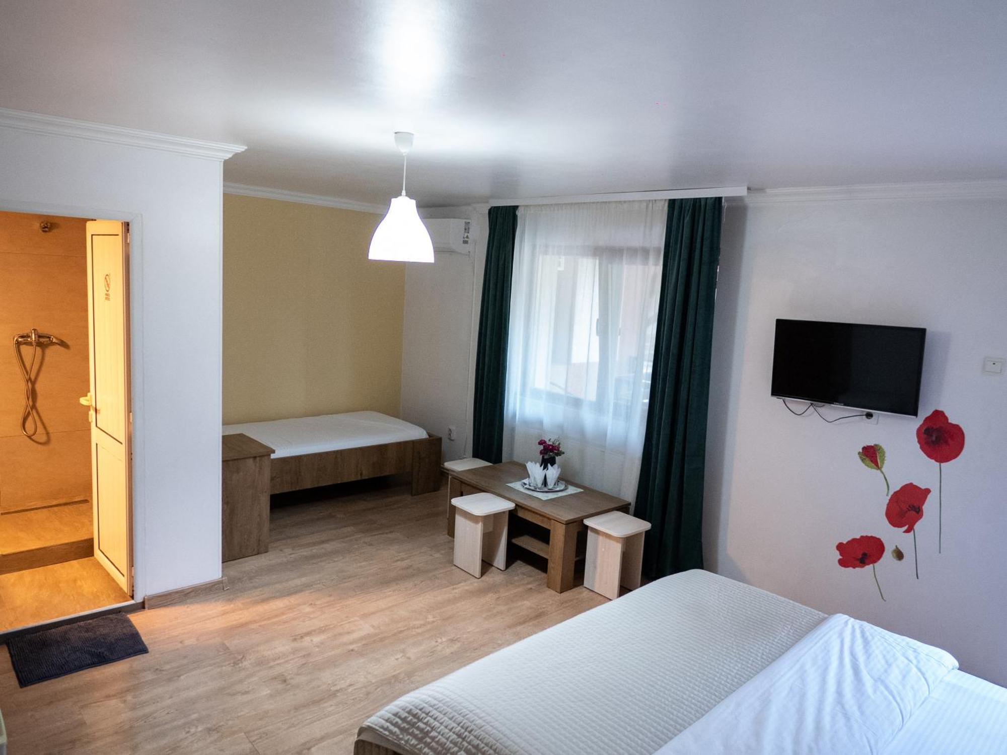 Guesthouse Magic Băile Herculane Exteriör bild