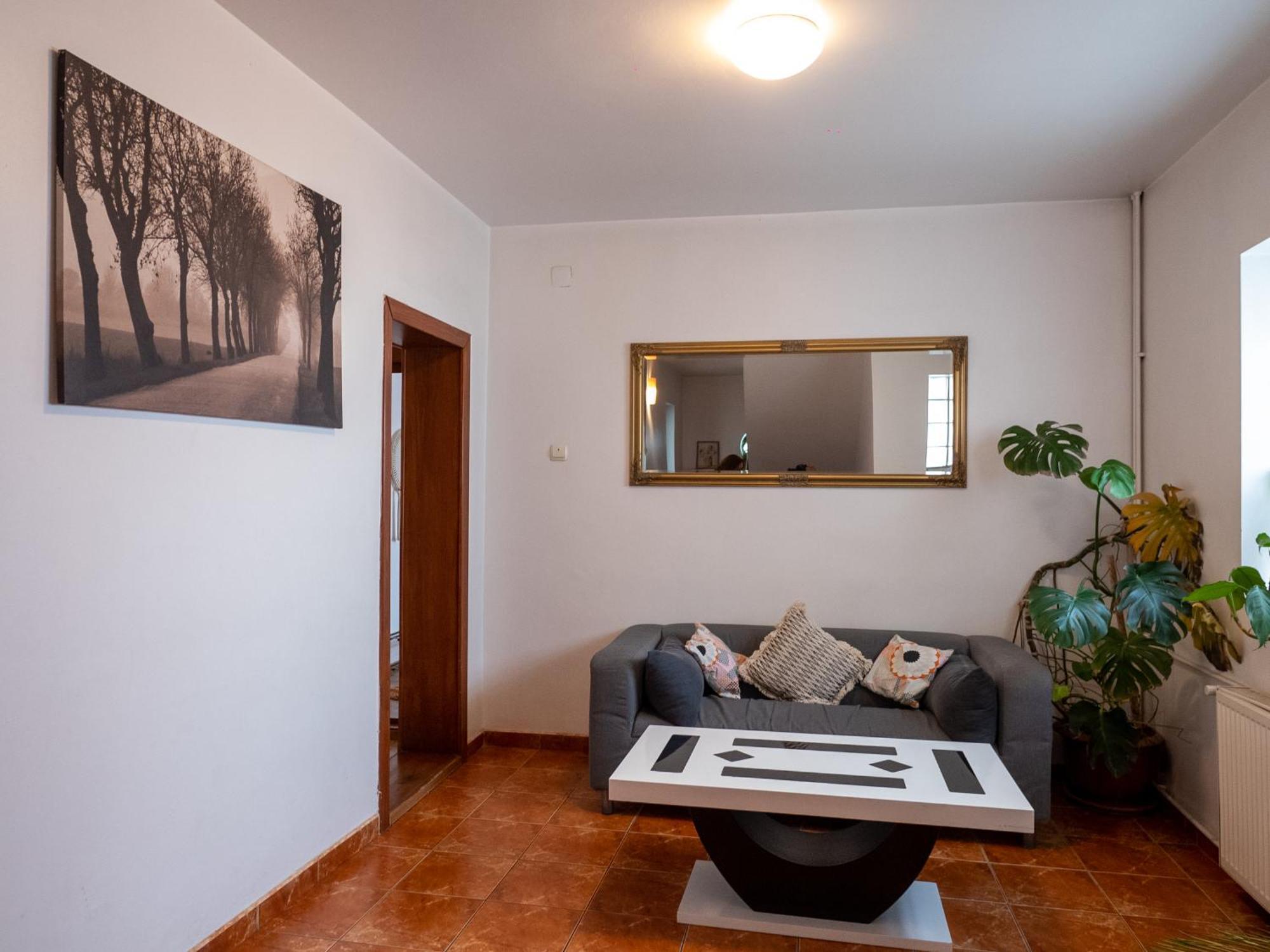 Guesthouse Magic Băile Herculane Exteriör bild